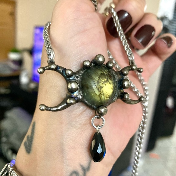 Natural labradorite gemstone triple moon goddess charm boho goth necklace . - Picture 5 of 12